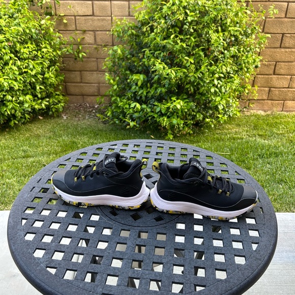 COPY - UA 3Z5 CURRY SIZE 6 - Picture 4 of 6